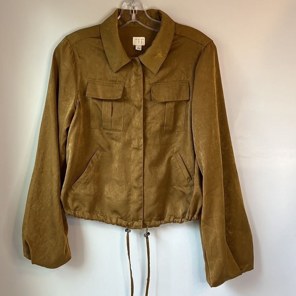 🏷️ 2/$20 A New Day Chartreuse Satin Crop Jacket Fall Small
